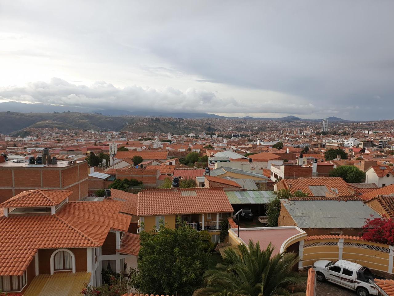 El Jardin De Su Merced B&B Sucre Bagian luar foto
