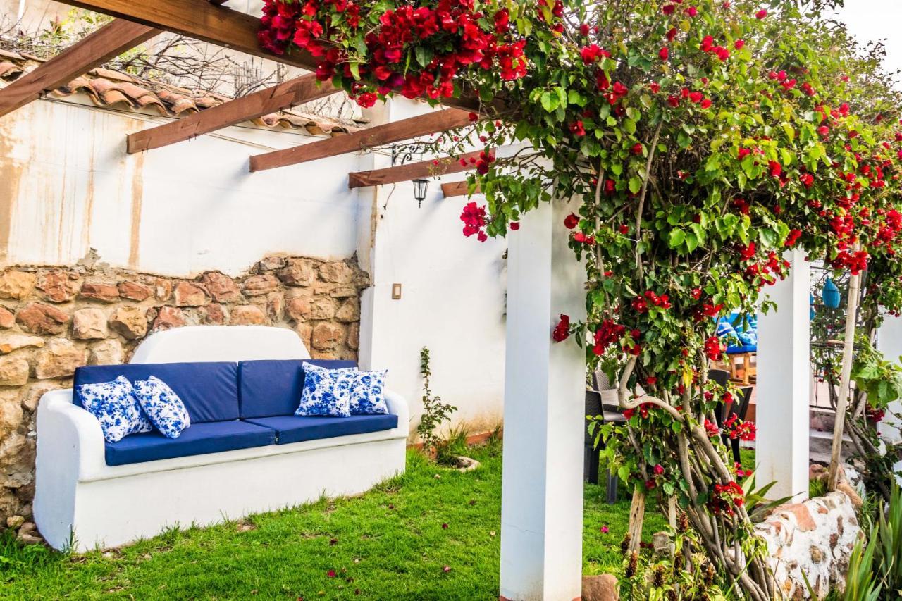 El Jardin De Su Merced B&B Sucre Bagian luar foto