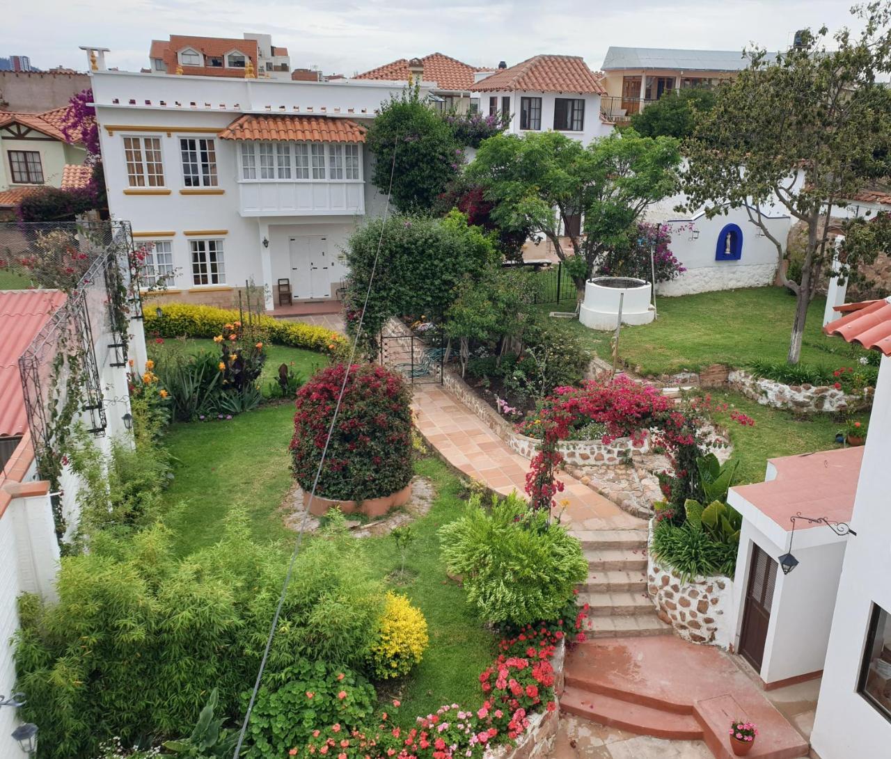 El Jardin De Su Merced B&B Sucre Bagian luar foto