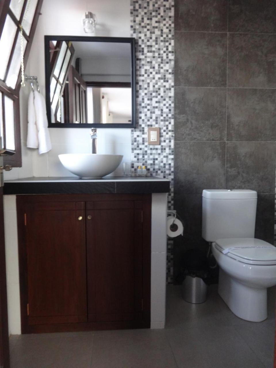 El Jardin De Su Merced B&B Sucre Bagian luar foto