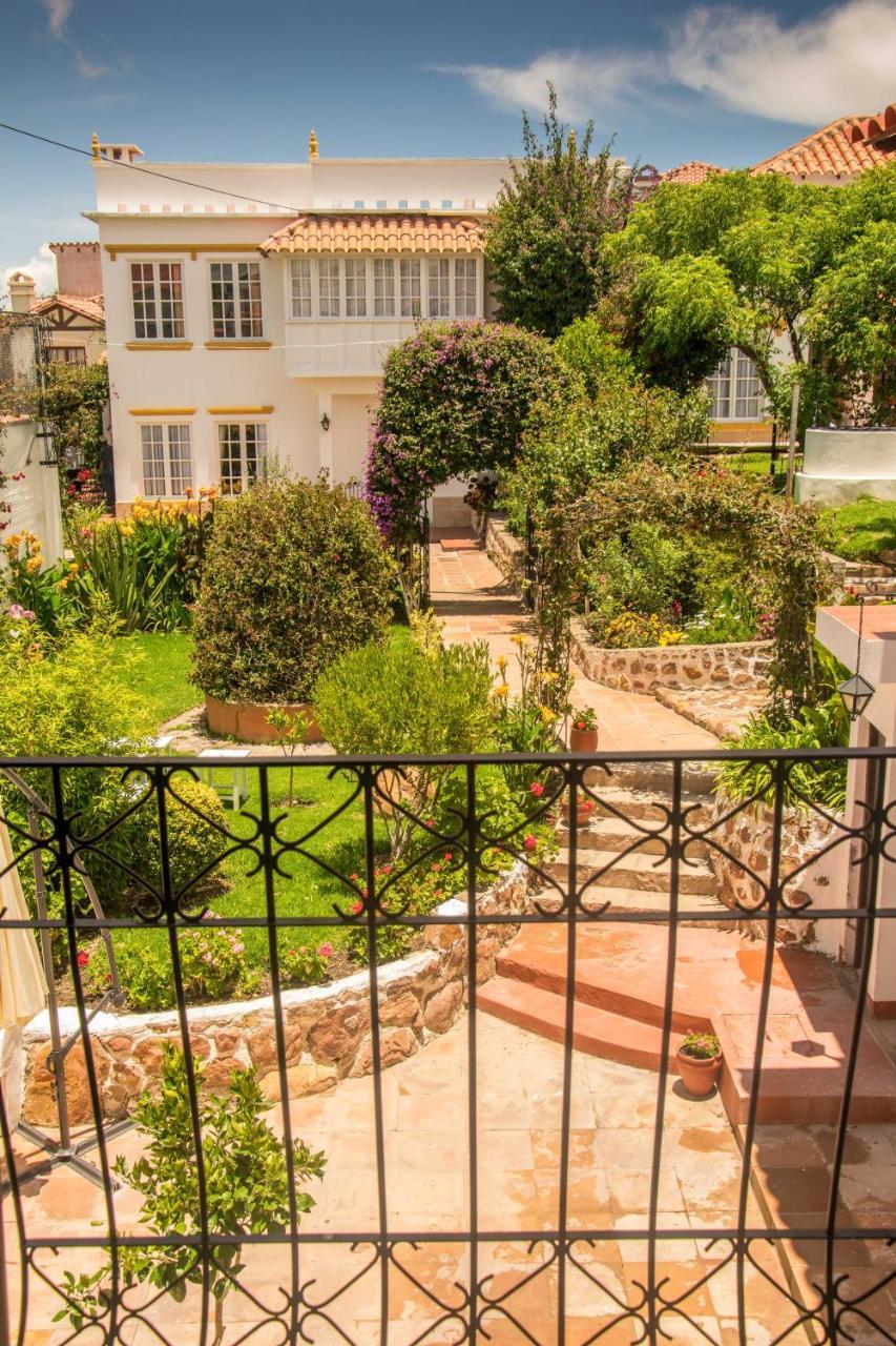 El Jardin De Su Merced B&B Sucre Bagian luar foto