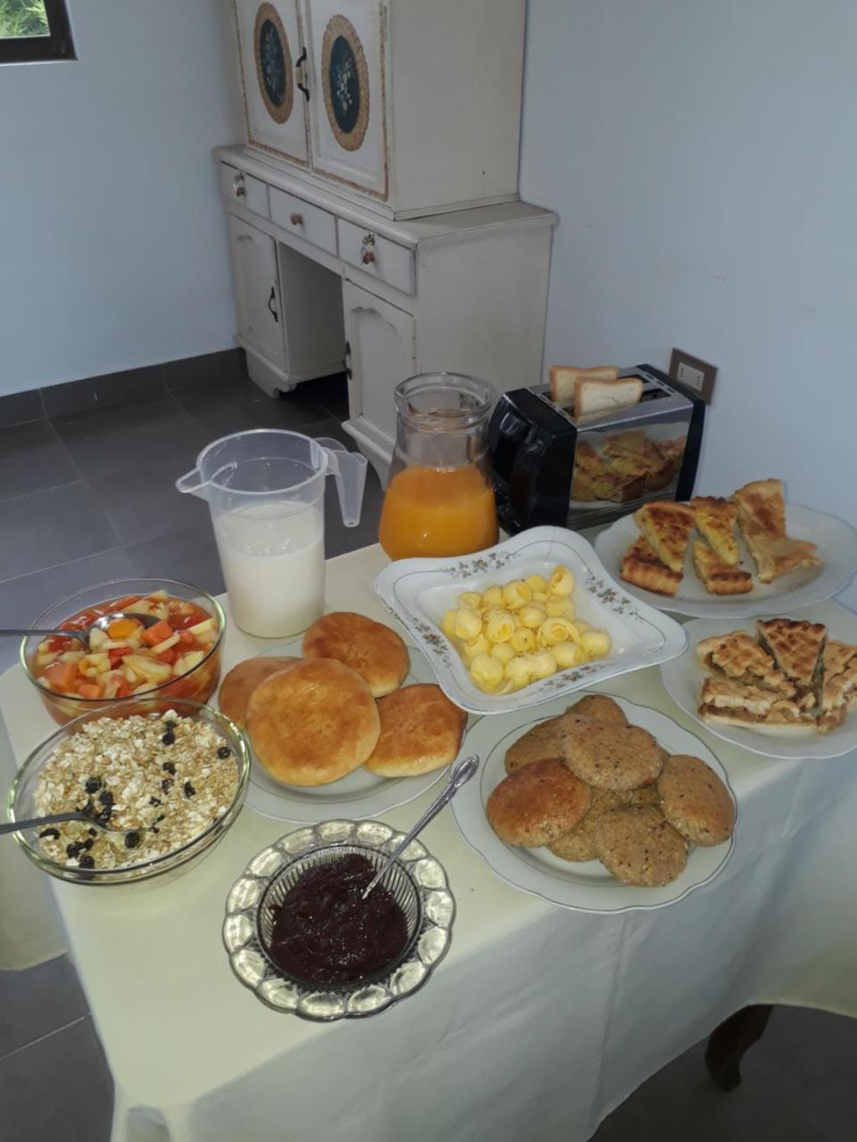 El Jardin De Su Merced B&B Sucre Bagian luar foto